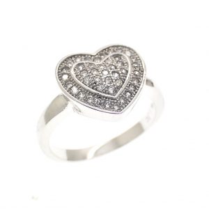 zilveren ring van hart met zirconia