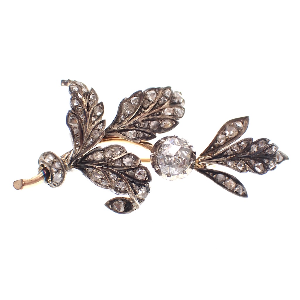 excuus met de klok mee Intentie Antiek gouden broche uit circa 1875 | Diamant 1.00 ct. - Juweelwinkel.nl