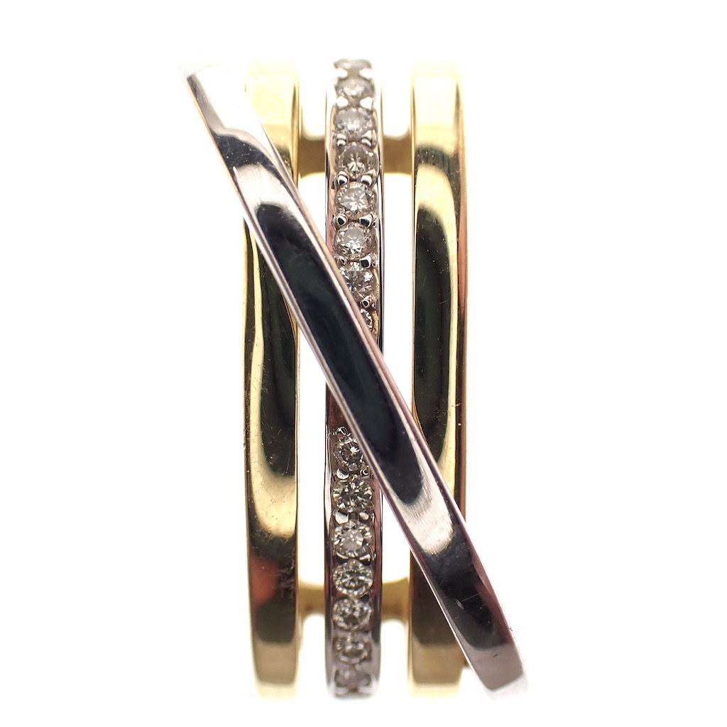Definitie Beschrijving Winst Bicolor gouden hanger met diamant 0,11 ct | Modern design - Juweelwinkel.nl
