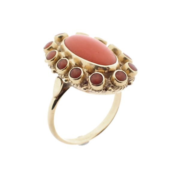 Gouden vintage ring met bloedkoraal