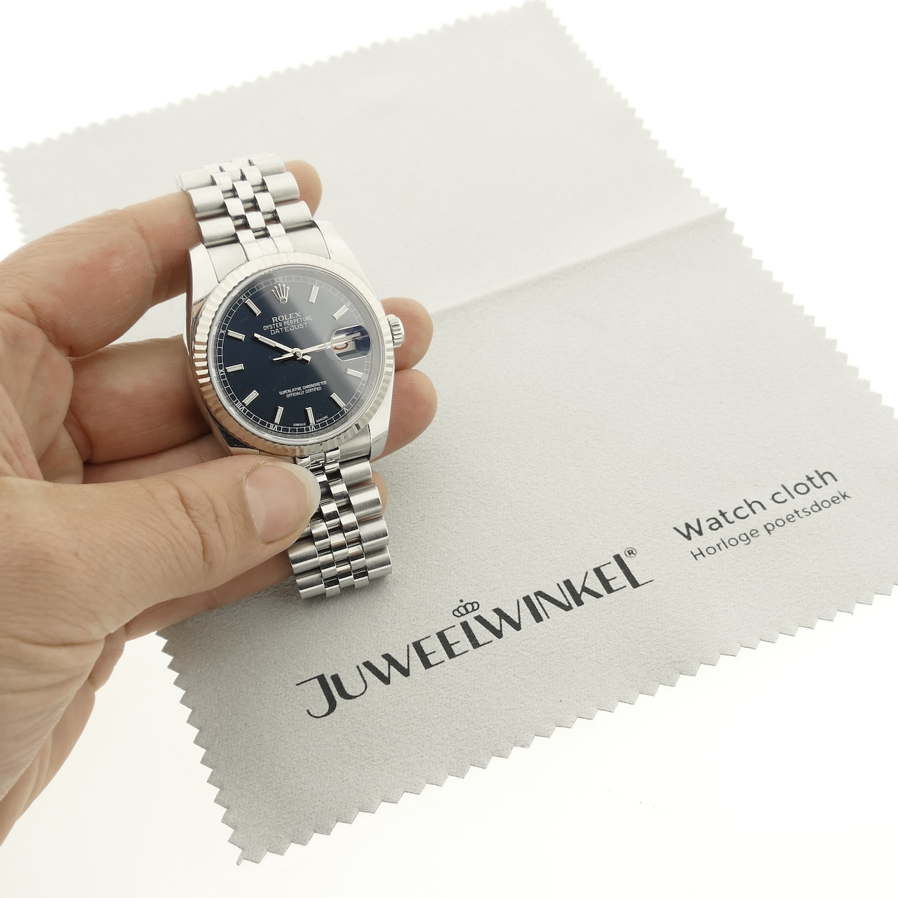 https://www.juweelwinkel.nl/wp-content/uploads/2021/07/Horloge_poetsdoek_microfiber_juweelwinkel_13.jpg