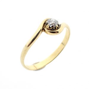 14 karaat geelgouden ring met diamant