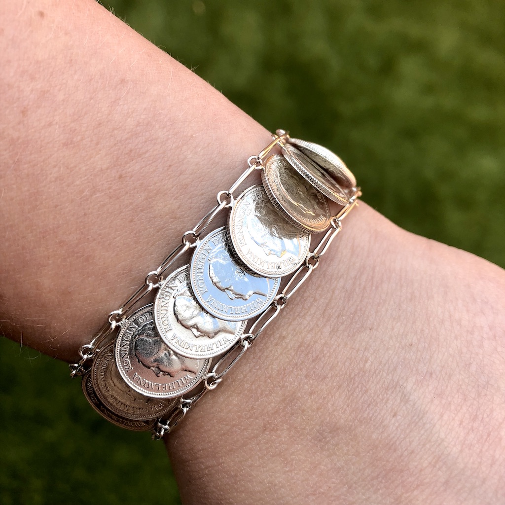 worst bovenstaand volleybal Zilveren Koningin Wilhelmina munten armband | 17 cm - Juweelwinkel.nl