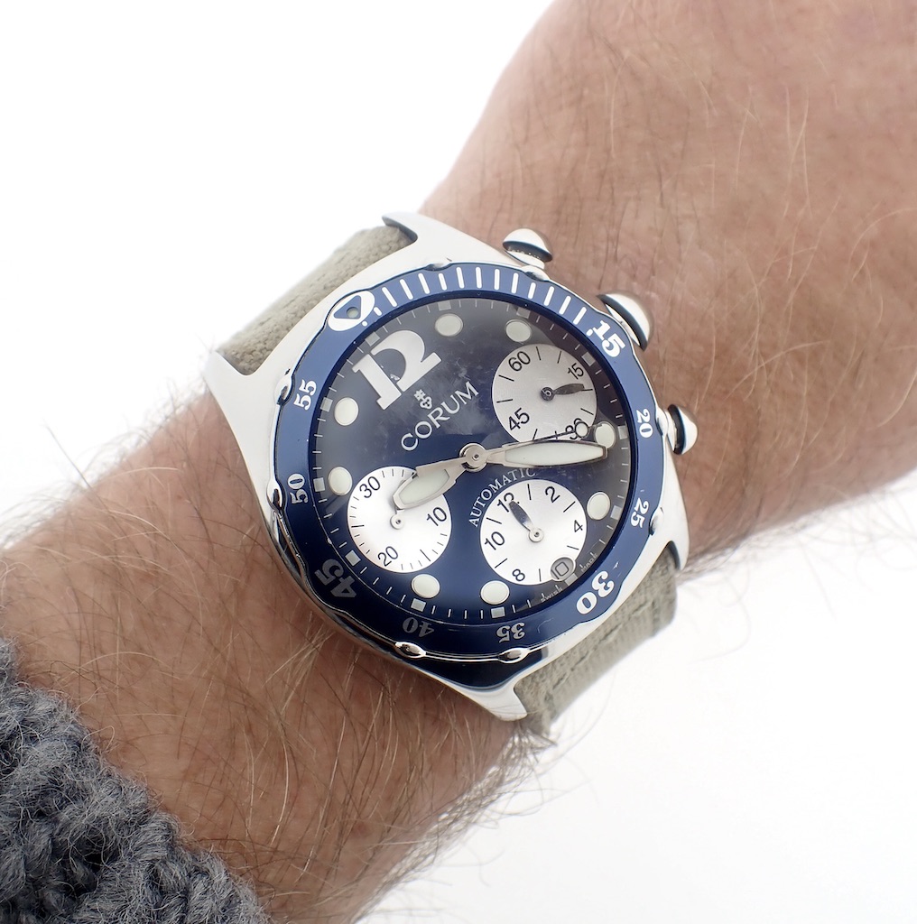 https://www.juweelwinkel.nl/wp-content/uploads/2022/12/Corum-Bubble-Automatic-Chronograph-285.180.20-00013.jpg