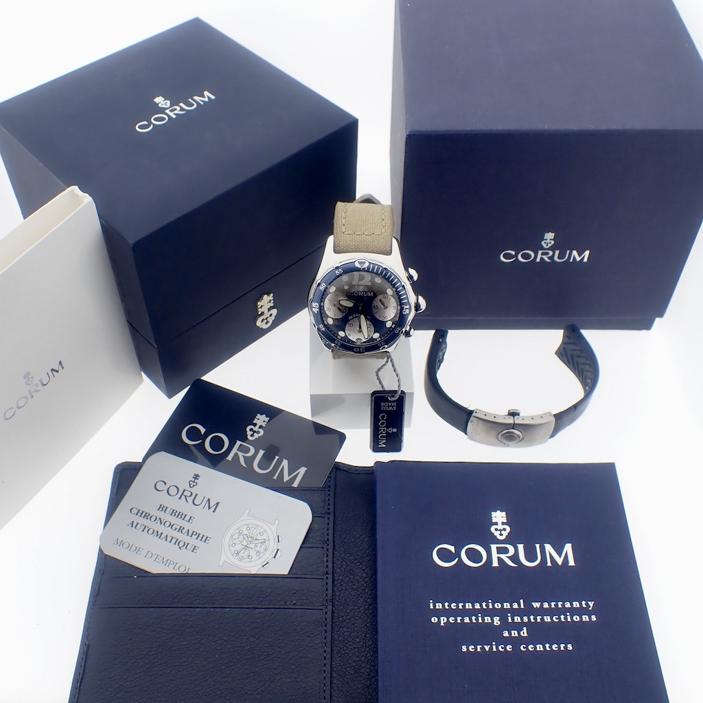 https://www.juweelwinkel.nl/wp-content/uploads/2022/12/Corum-Bubble-Automatic-Chronograph-285.180.20-00018.jpg