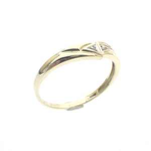 Gouden fantasie ring met 0,005 ct. diamant.