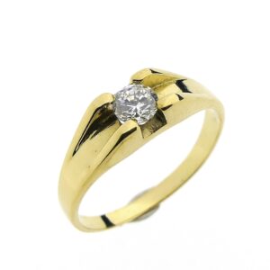 14 karaat gouden solitair ring met zirconia