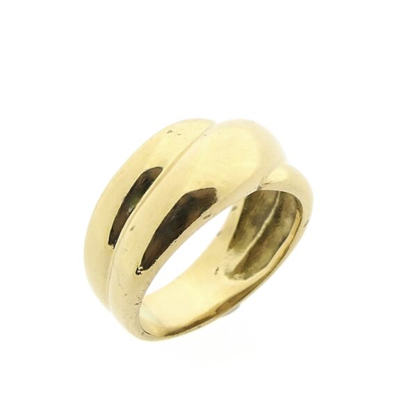 14 karaat gouden ring met gebold ontwerp