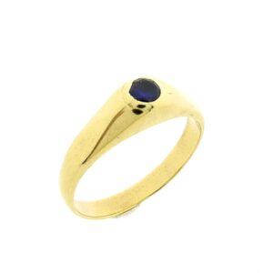 14 karaat geelgouden ring met koningsblauwe saffier
