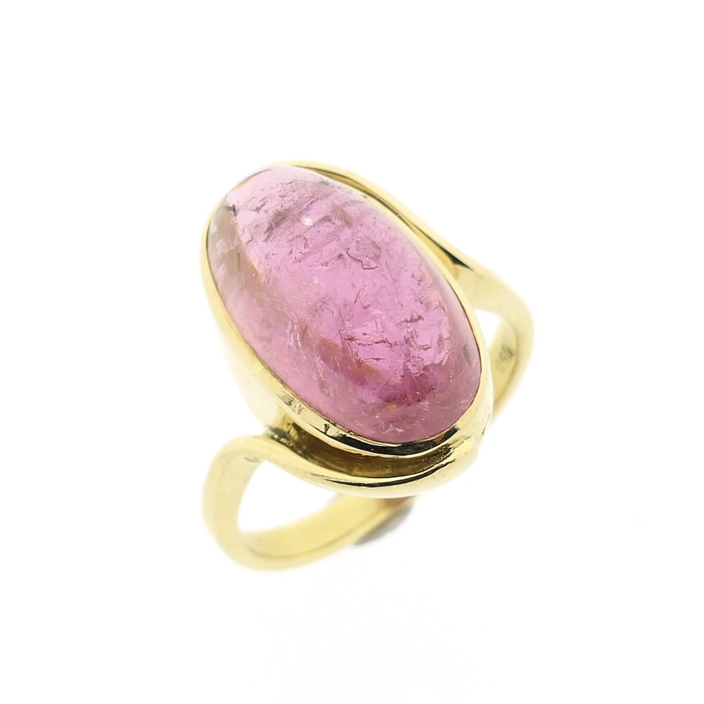 18 karaat gouden ring met roze toermalijn