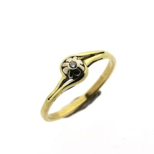 14 karaat gouden solitair ring met diamant