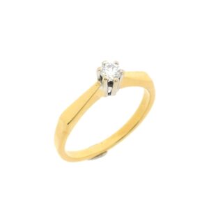 14 karaat geelgouden solitair ring gezet met een 0,15 ct. diamant