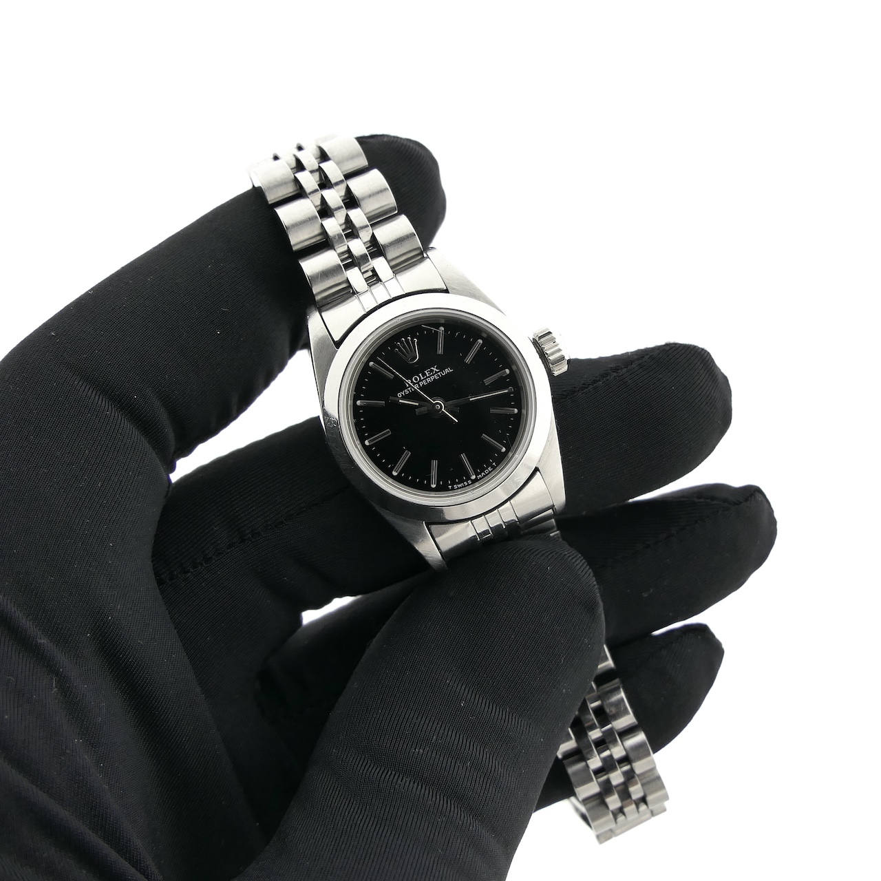 https://www.juweelwinkel.nl/wp-content/uploads/2024/05/Rolex-Oyster-Perpetual-26mm-67180-9.jpg