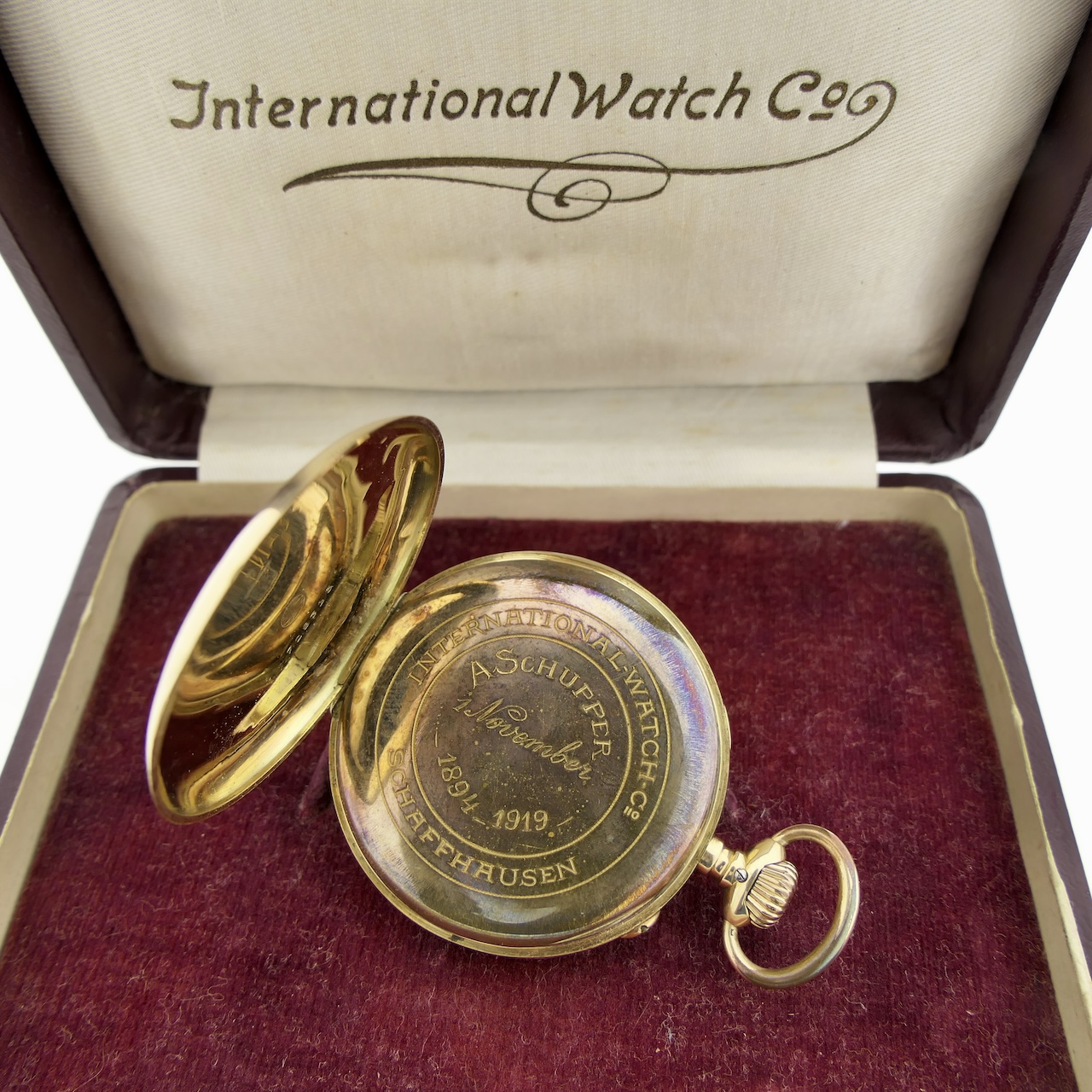 https://www.juweelwinkel.nl/wp-content/uploads/2024/06/IWC-Pocket-Watch-14ct.-13.jpg