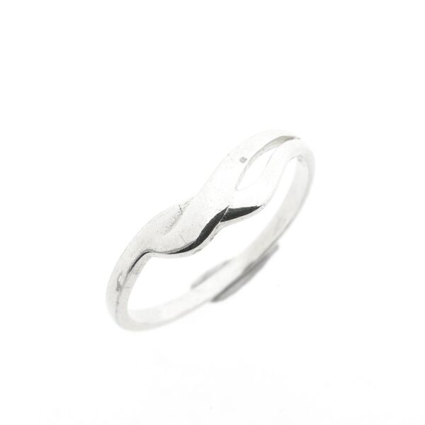 Zilveren ring met fantasie design