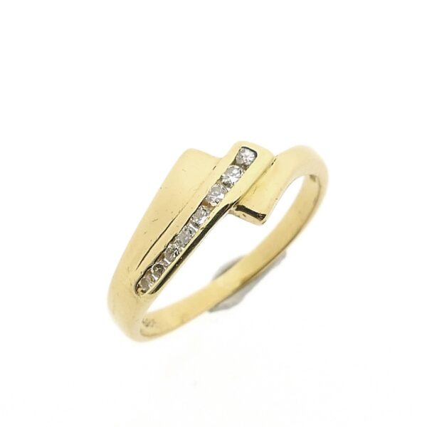 14 karaat gouden ring met diamant