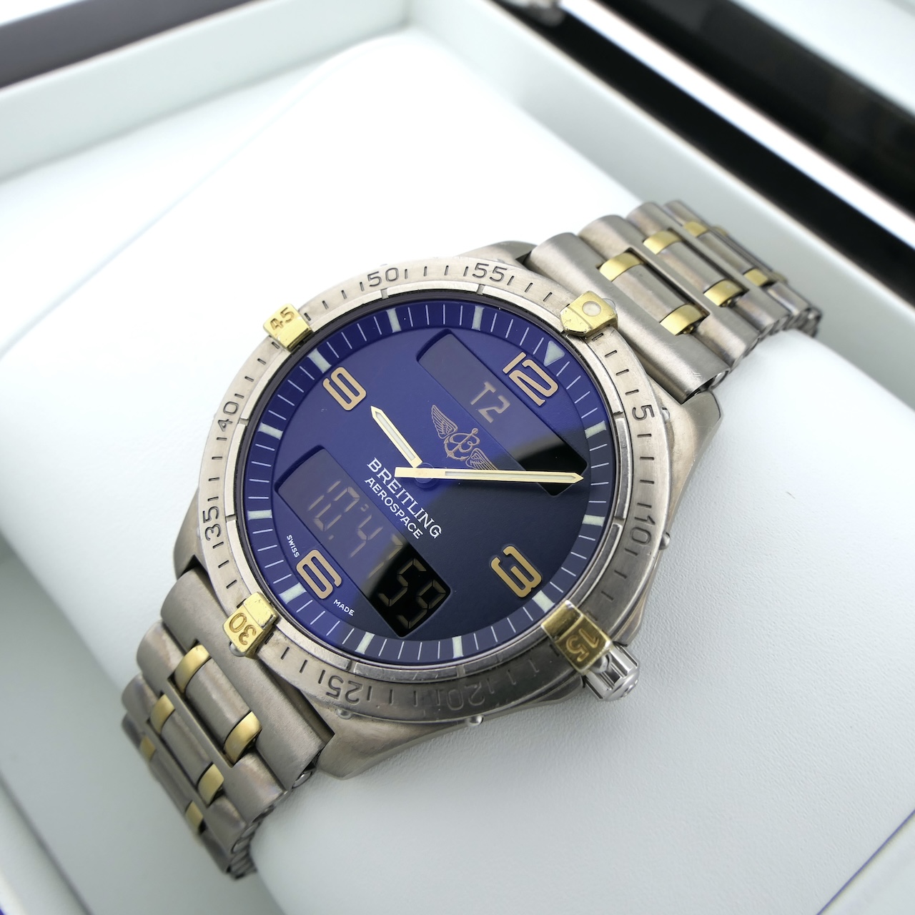 https://www.juweelwinkel.nl/wp-content/uploads/2024/10/Breitling-Aerospace-E56062-11.jpg