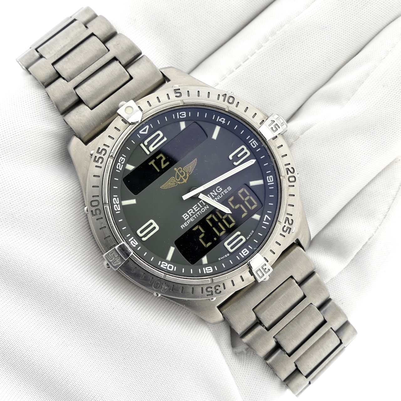 https://www.juweelwinkel.nl/wp-content/uploads/2024/10/Breitling-Aerospace-E65062-6.jpg