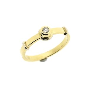 14 karaat gouden solitair ring met diamant | 0,06 ct.