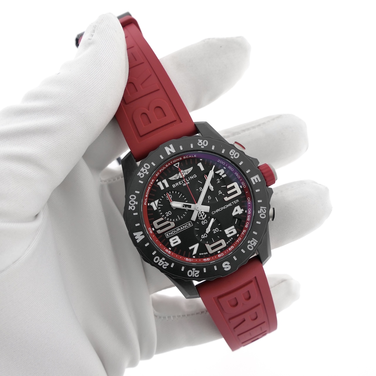 https://www.juweelwinkel.nl/wp-content/uploads/2025/01/Breitling-Endurance-PRO-X82310-2024-RED-7.jpg