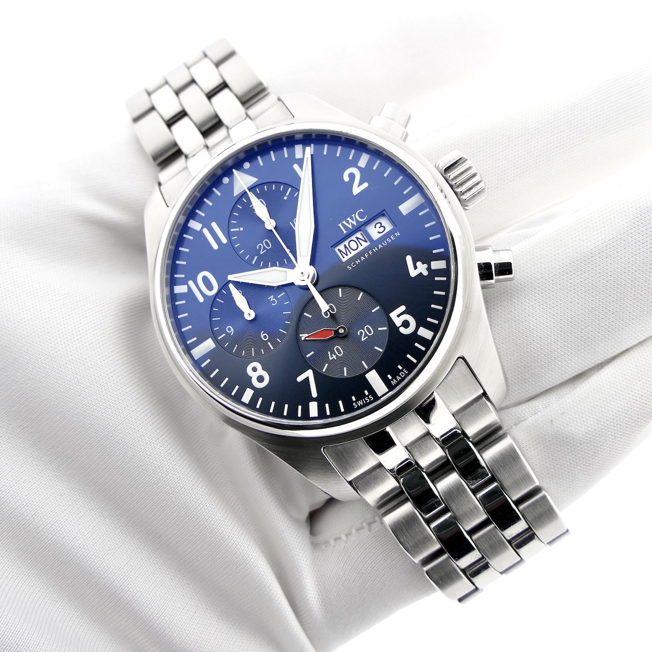 https://www.juweelwinkel.nl/wp-content/uploads/2025/01/IWC-Pilots-Chronograph-IW388102-9.jpg