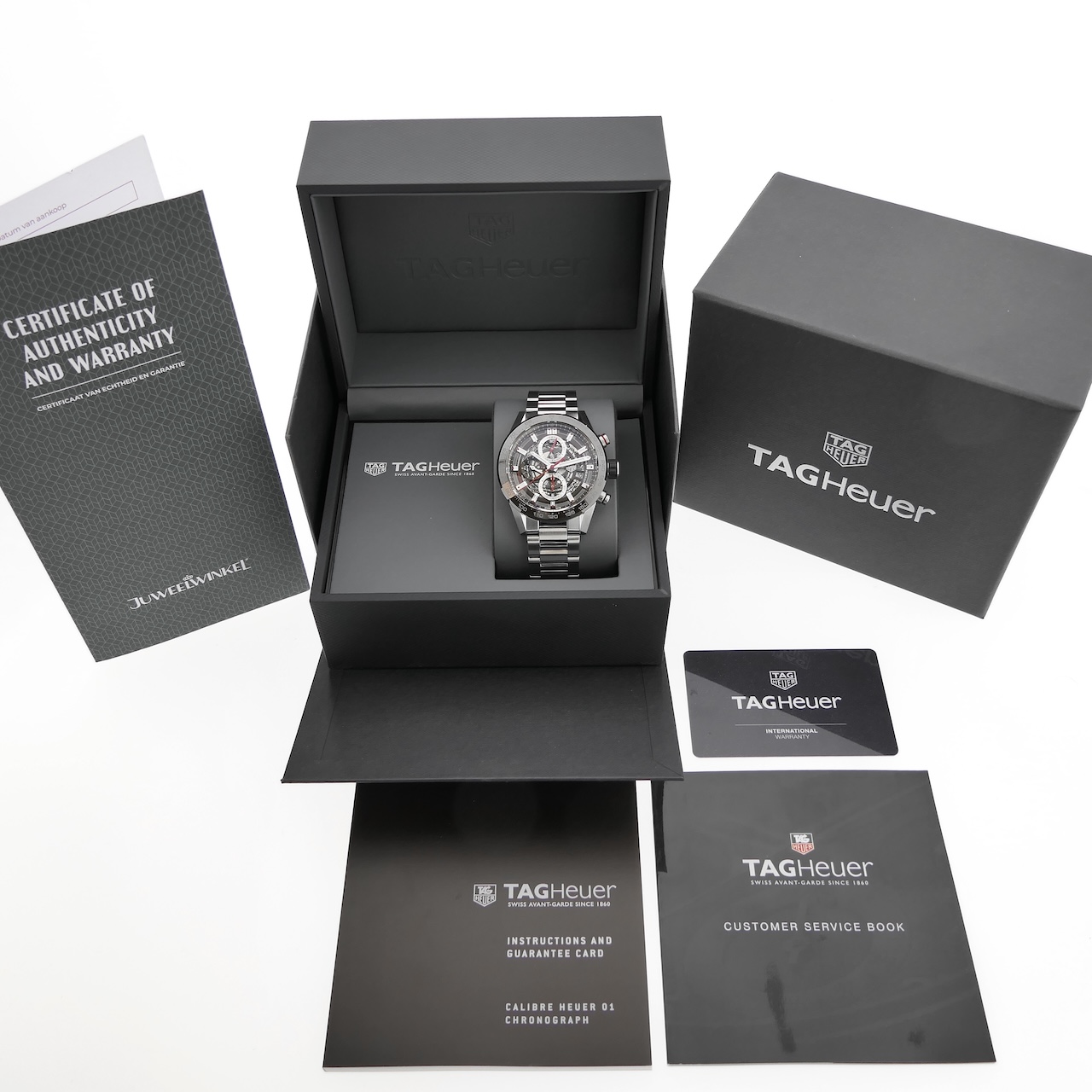 https://www.juweelwinkel.nl/wp-content/uploads/2025/01/TAG-Heuer-Carrera-Chronograph-CAR201U-0-19.jpg