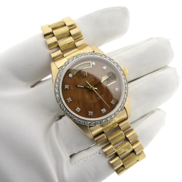 Rolex Day-Date ‘Wood Dial’ 18038; 18k. Gouden heren horloge met diamanten