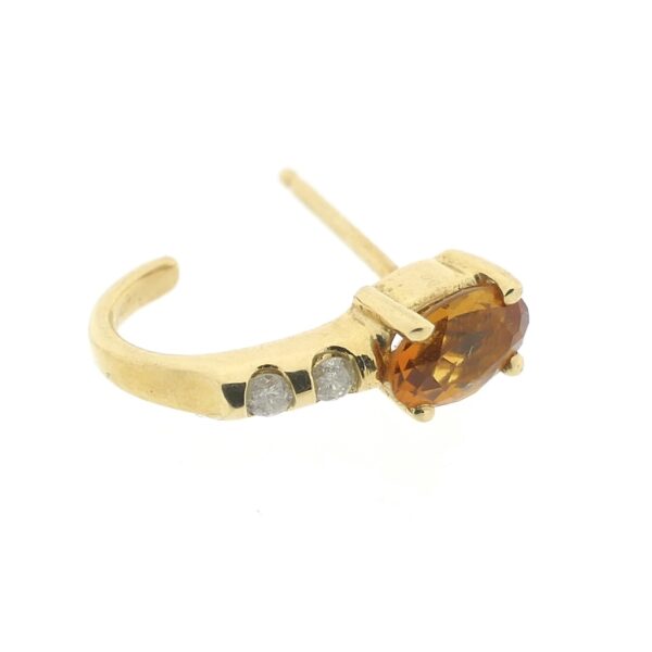 Gouden oorstekers met citrien en diamant | 0,08 ct.