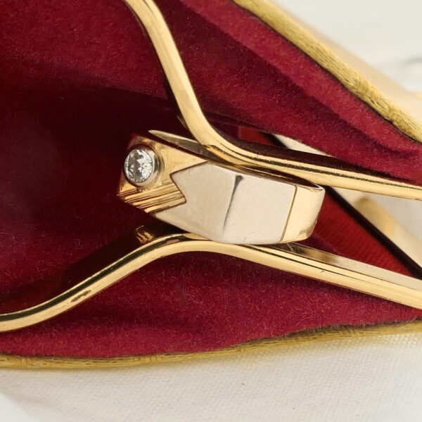 Bicolor gouden ring met diamant; 0,08 ct. | Heren